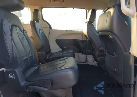 2017 Chrysler Pacifica Touring L из США, поврежденный, VIN 2C4RC1BG2HR739287